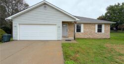 14 Sandi Circle, Dearborn, MO 64439