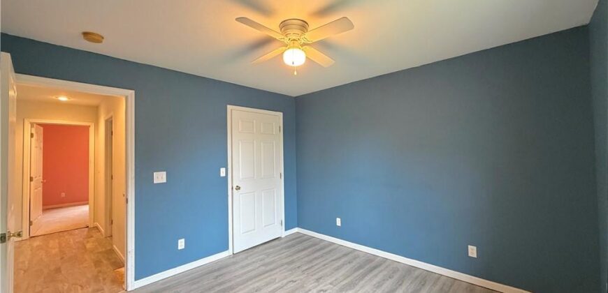 14 Sandi Circle, Dearborn, MO 64439