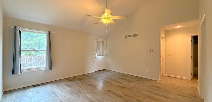 14 Sandi Circle, Dearborn, MO 64439