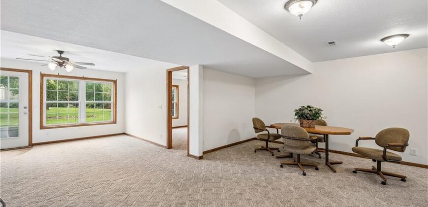 1707 Lynn Road, Excelsior Springs, MO 64024
