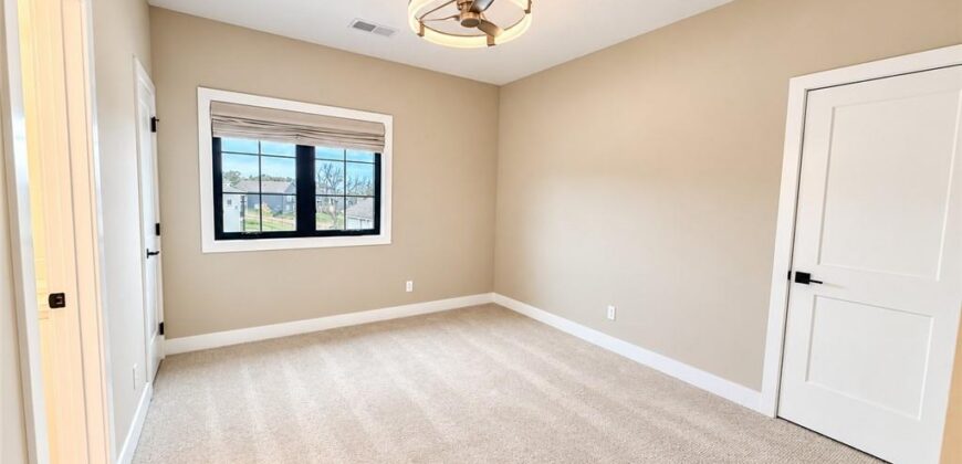 12455 NW Appaloosa Street, Platte City, MO 64079
