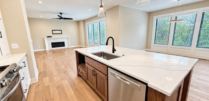 12455 NW Appaloosa Street, Platte City, MO 64079