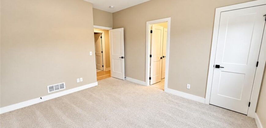 12455 NW Appaloosa Street, Platte City, MO 64079