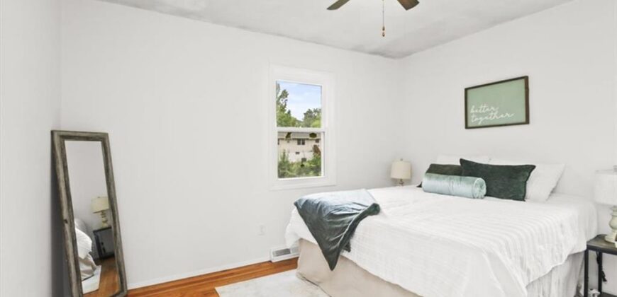 5200 NE 56th Place, Kansas City, MO 64119