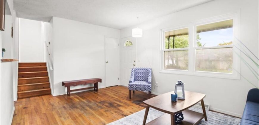 5200 NE 56th Place, Kansas City, MO 64119