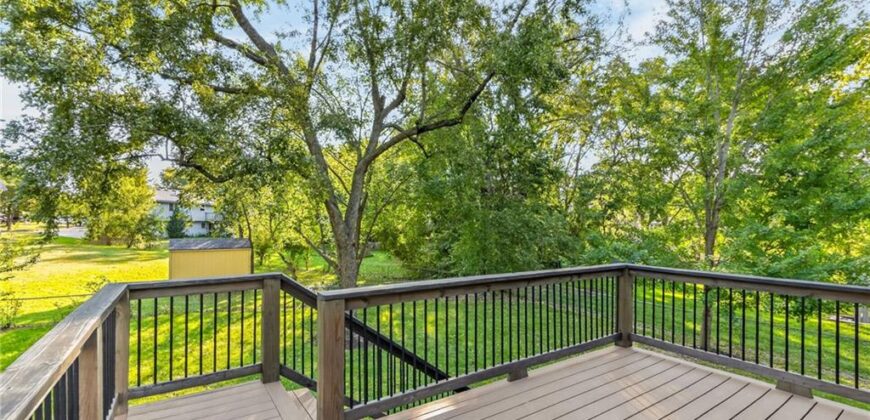 8005 N Congress Avenue, Kansas City, MO 64152