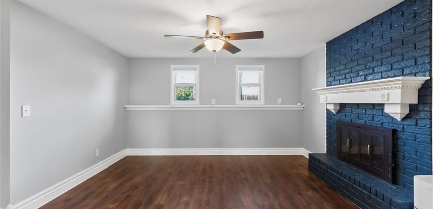 8005 N Congress Avenue, Kansas City, MO 64152