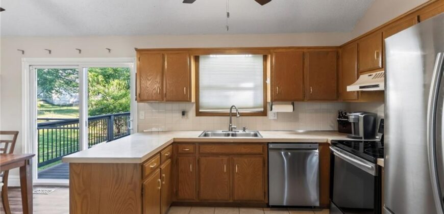 8005 N Congress Avenue, Kansas City, MO 64152