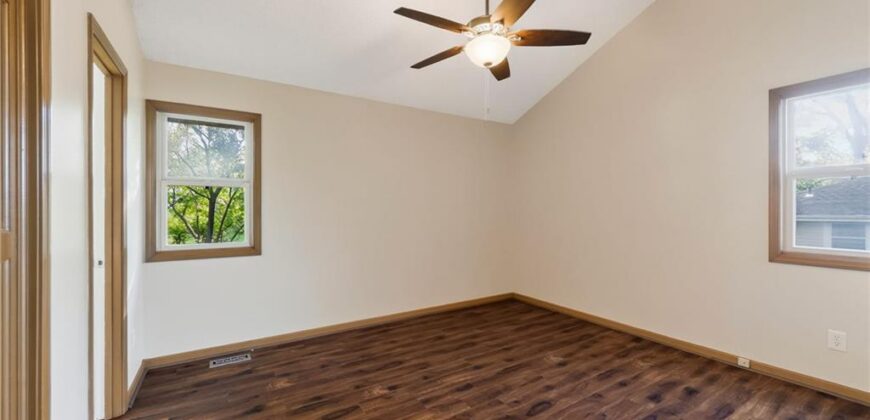 8005 N Congress Avenue, Kansas City, MO 64152