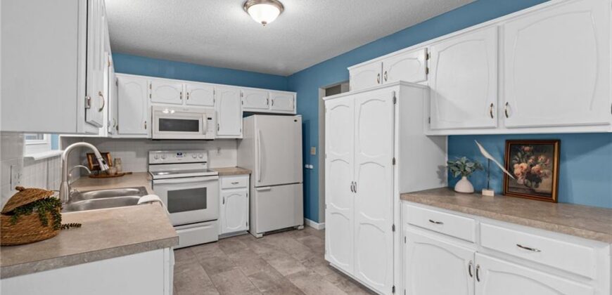 10517 N McGee Street, Kansas City, MO 64155