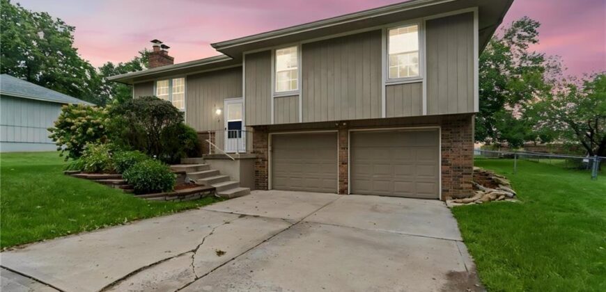 10517 N McGee Street, Kansas City, MO 64155