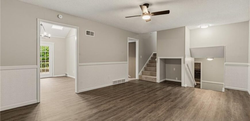 10600 NW 58th Street, Kansas City, MO 64152