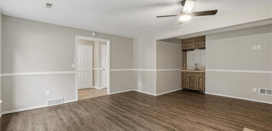 10600 NW 58th Street, Kansas City, MO 64152