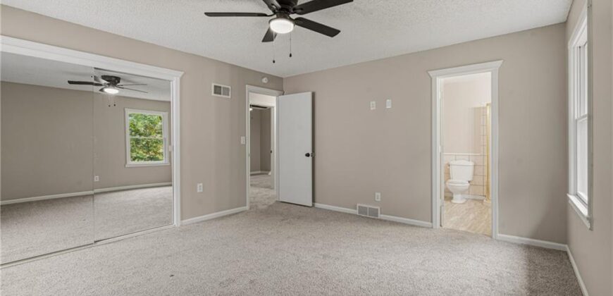 10600 NW 58th Street, Kansas City, MO 64152