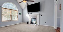 11037 N Lewis Avenue, Kansas City, MO 64157
