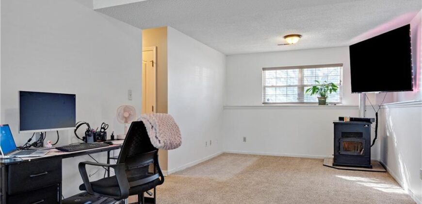 11037 N Lewis Avenue, Kansas City, MO 64157