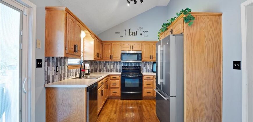 11037 N Lewis Avenue, Kansas City, MO 64157