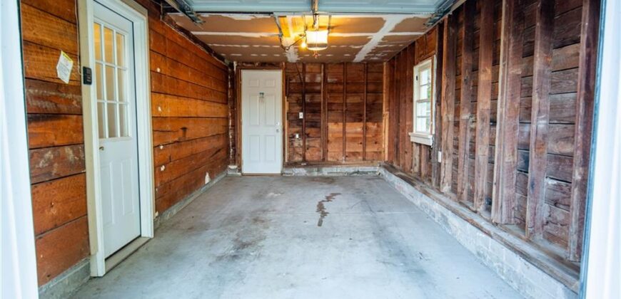 102 Westview Place, Excelsior Springs, MO 64024