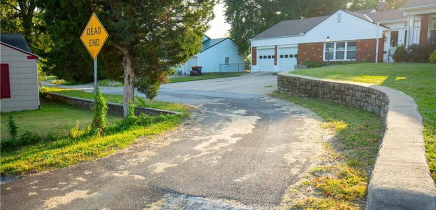 102 Westview Place, Excelsior Springs, MO 64024