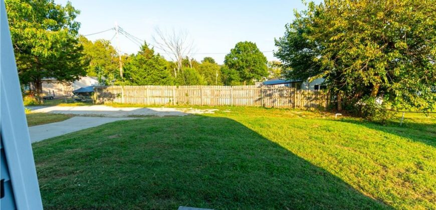 102 Westview Place, Excelsior Springs, MO 64024