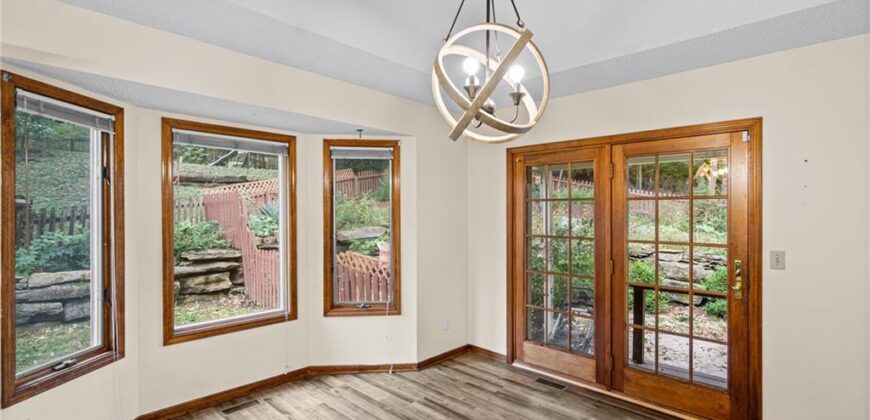 305 Lancelot Drive, Liberty, MO 64068