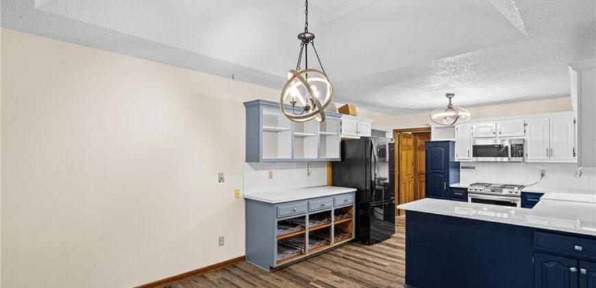 305 Lancelot Drive, Liberty, MO 64068