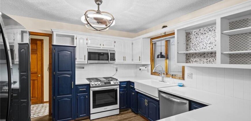 305 Lancelot Drive, Liberty, MO 64068