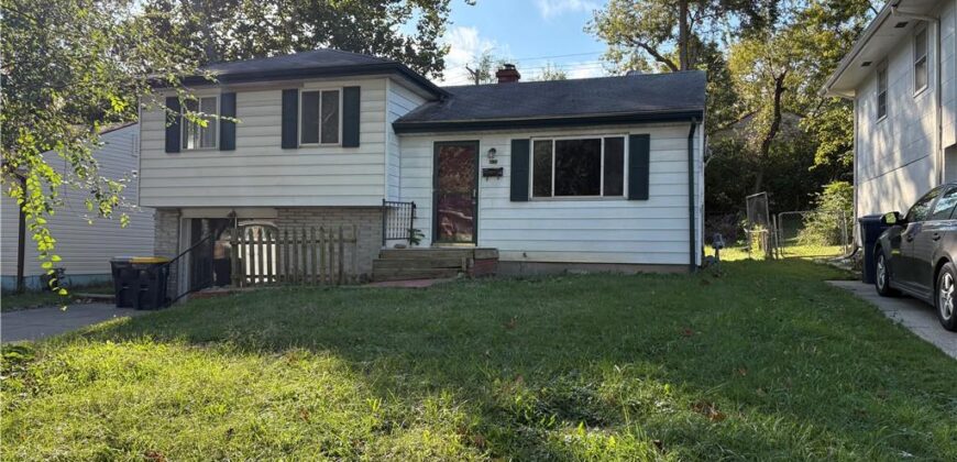 4724 N Bristol Avenue, Kansas City, MO 64117