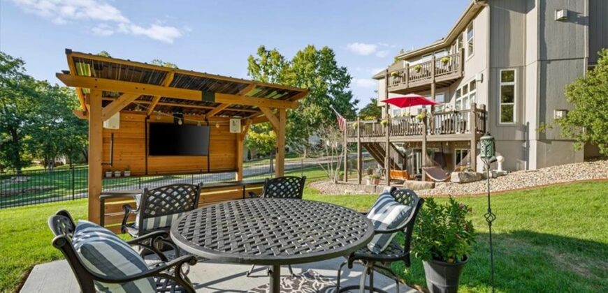8901 NE 92nd Terrace, Kansas City, MO 64157