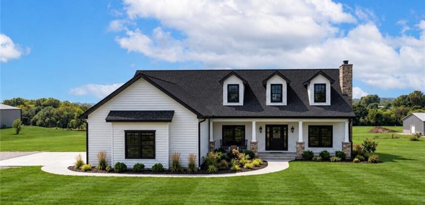 17100 Smith Road, Smithville, MO 64089