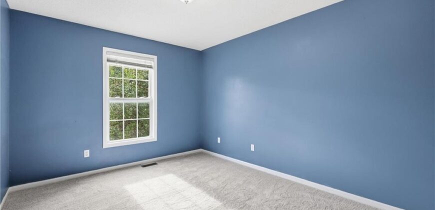 10416 NW 87th Street, Kansas City, MO 64153