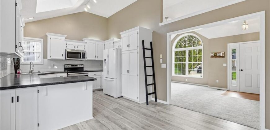 10416 NW 87th Street, Kansas City, MO 64153