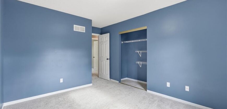 10416 NW 87th Street, Kansas City, MO 64153