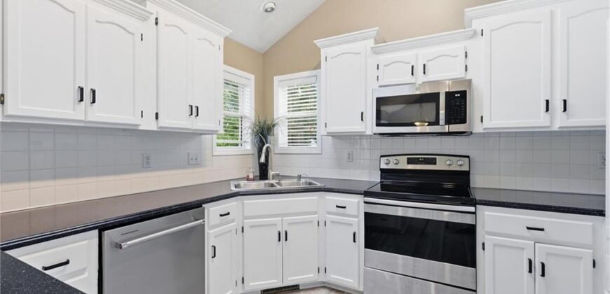 10416 NW 87th Street, Kansas City, MO 64153