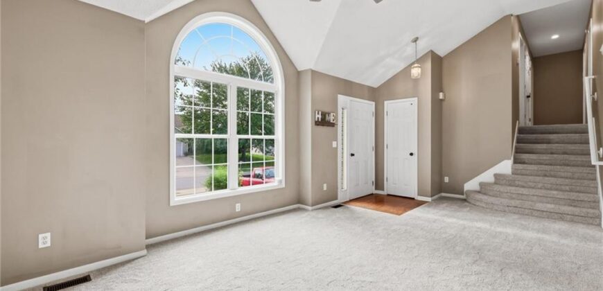 10416 NW 87th Street, Kansas City, MO 64153