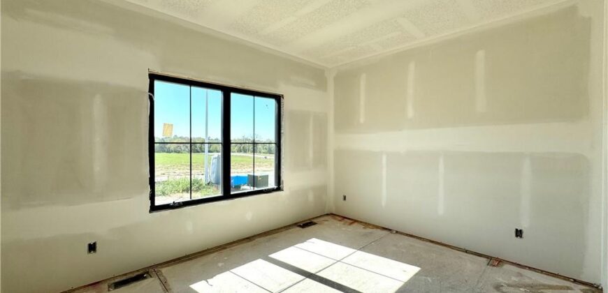 8504 NW 90th Terrace, Kansas City, MO 64153