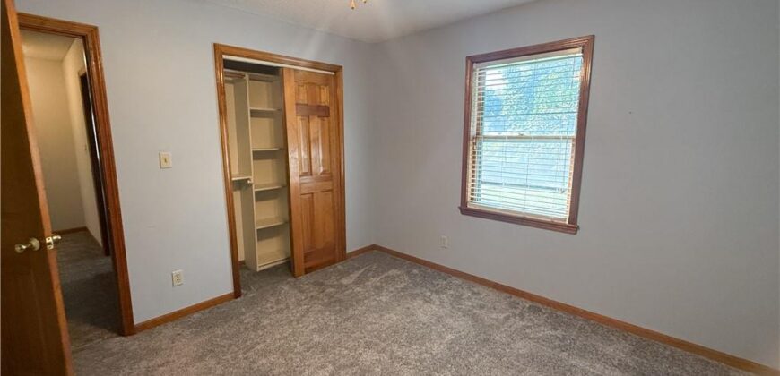 1332 Campbell Avenue, Liberty, MO 64068