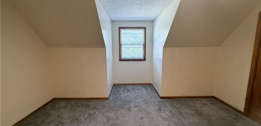 1332 Campbell Avenue, Liberty, MO 64068