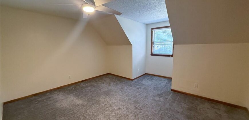 1332 Campbell Avenue, Liberty, MO 64068