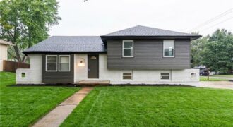 1900 Karlton Way, Excelsior Springs, MO 64024