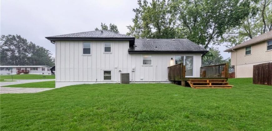 1900 Karlton Way, Excelsior Springs, MO 64024