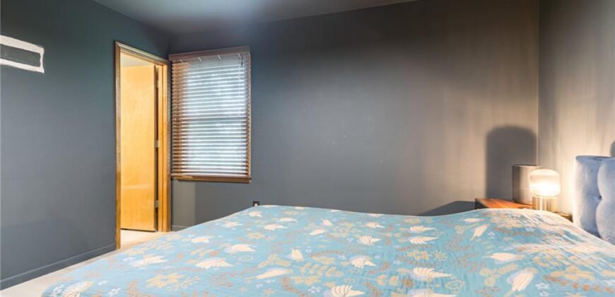 8911 NE 74th Street, Kansas City, MO 64158