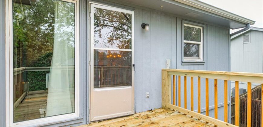 8911 NE 74th Street, Kansas City, MO 64158