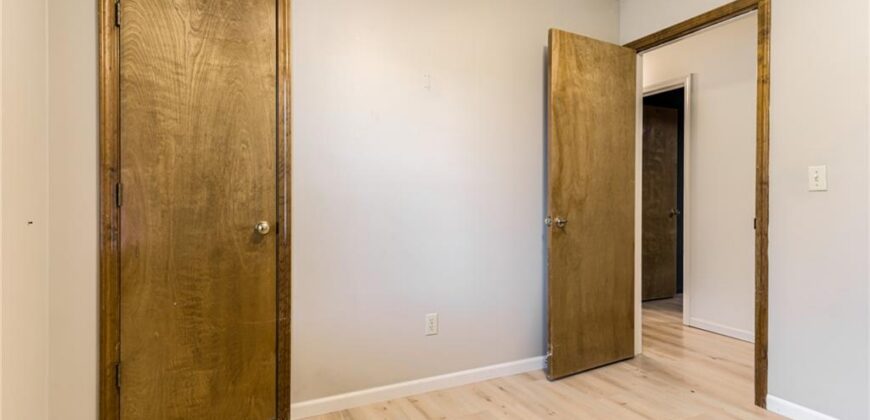 8911 NE 74th Street, Kansas City, MO 64158