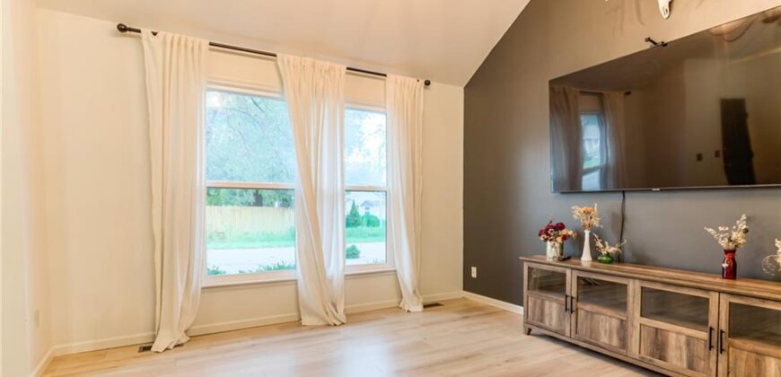 8911 NE 74th Street, Kansas City, MO 64158