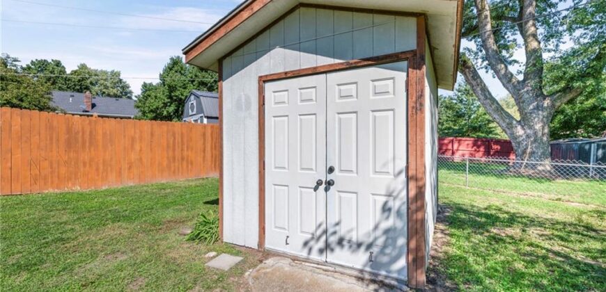 705 Quincy Boulevard, Smithville, MO 64089