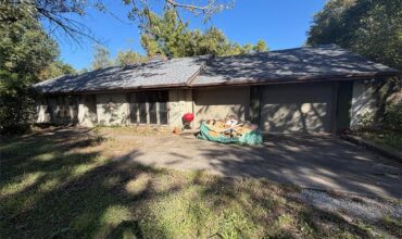 1405 Lynwood Court, Liberty, MO 64068
