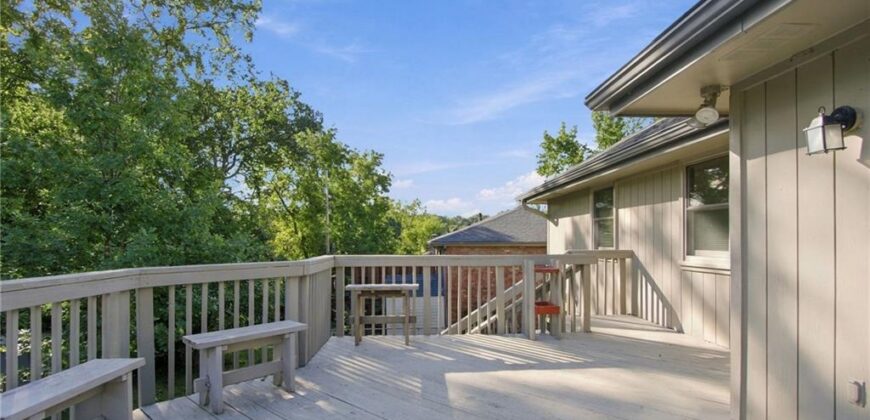 6009 N Wyandotte Street, Gladstone, MO 64118