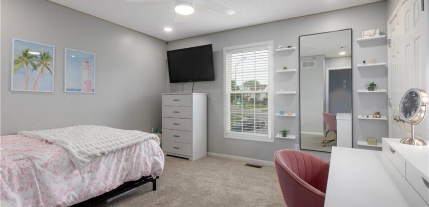 8423 N Paris Court, Kansas City, MO 64153