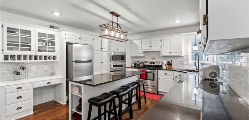 7416 N Wabash Avenue, Gladstone, MO 64118
